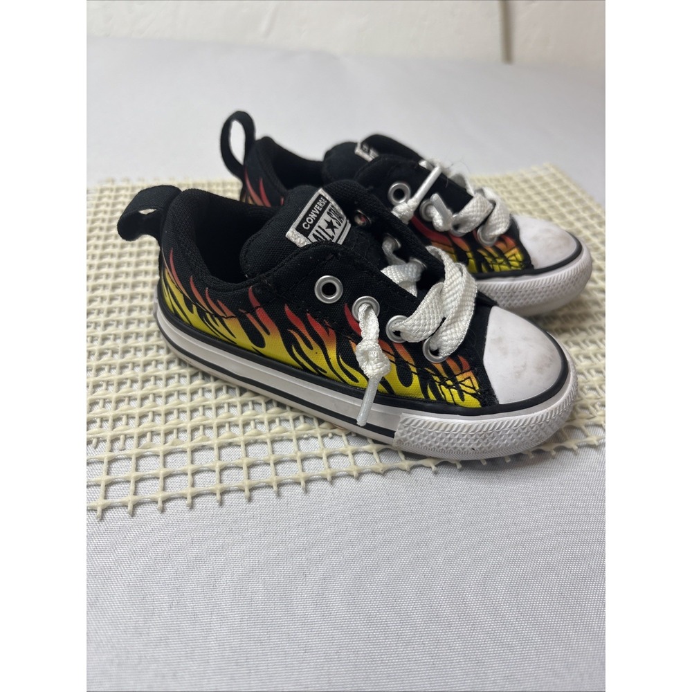 CONVERSE Chuck Taylor infant sneakers Street Slip Into The Flames sz 5